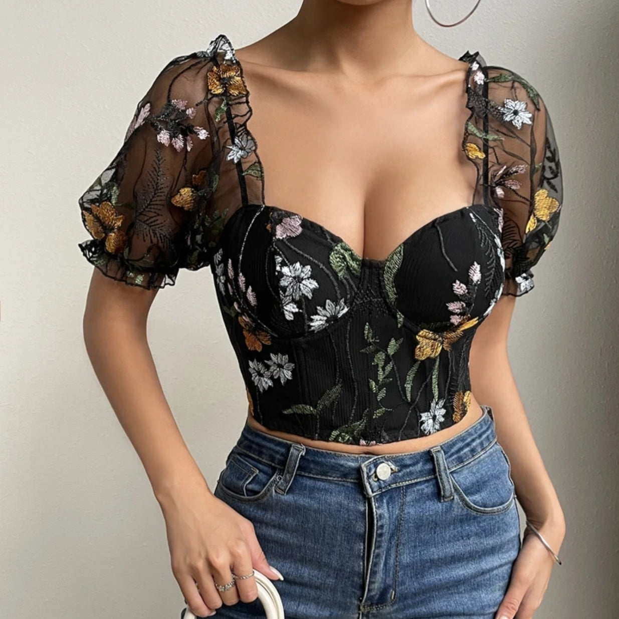 Embroidery Street Style Crop Top