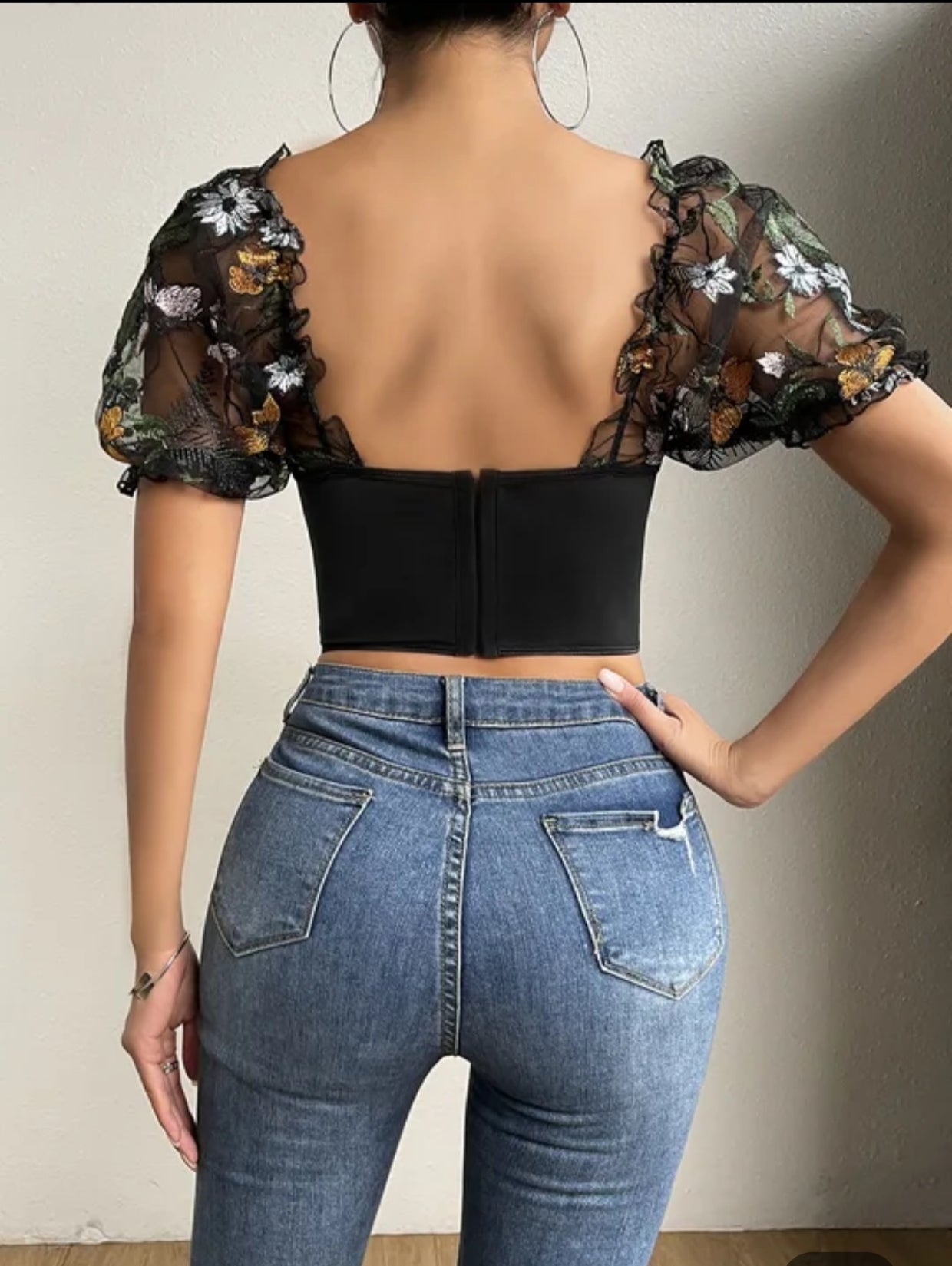 Embroidery Street Style Crop Top